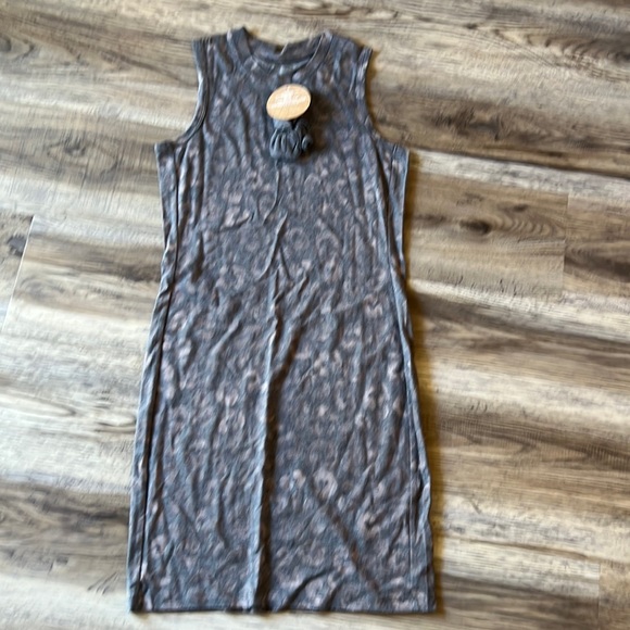 🐚 Splendid size small cover up - Picture 1 of 6